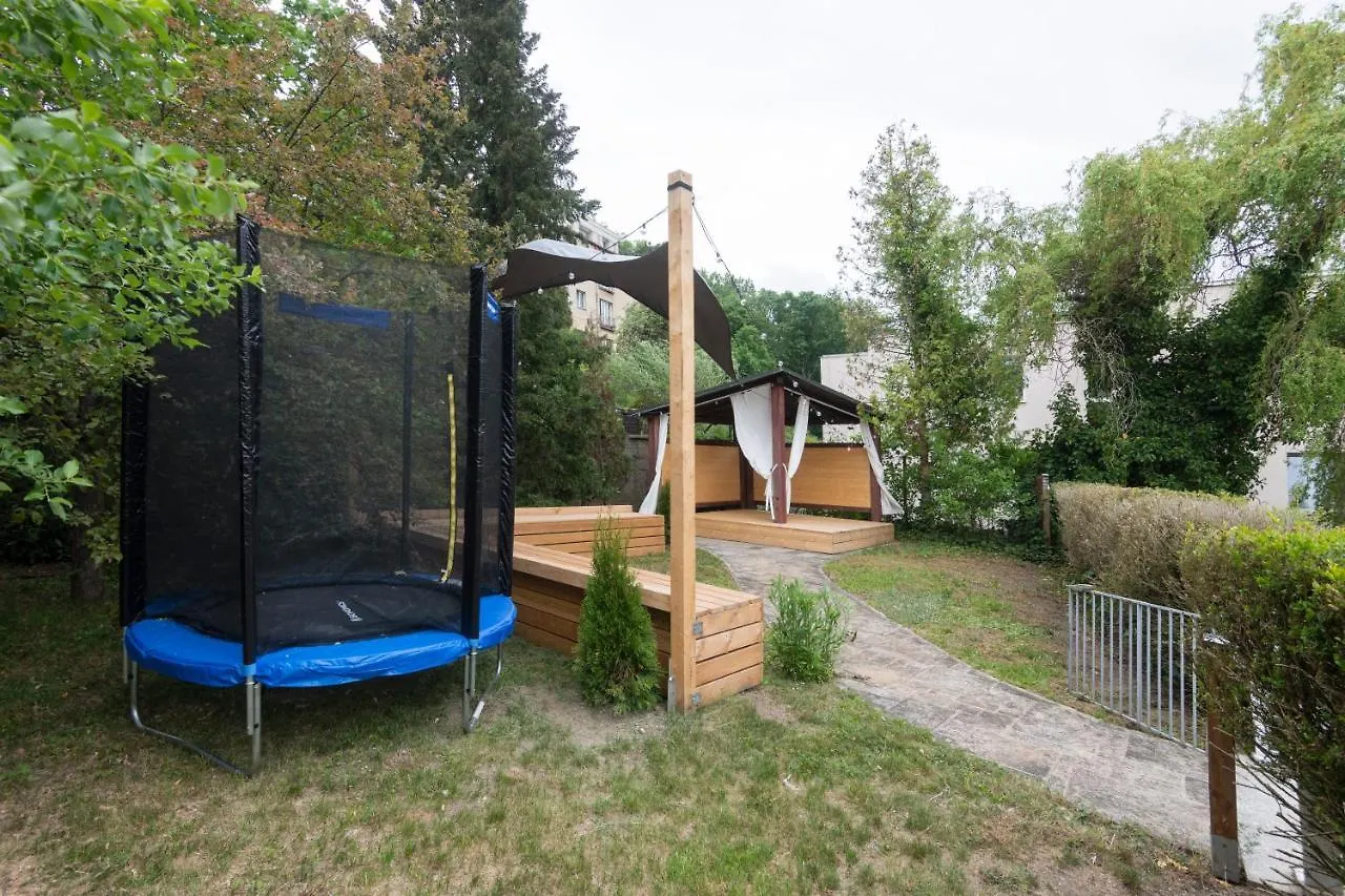Miami Lovely Romantic Garden Apartment With Whirlpool Praha 0*,  Česká republika