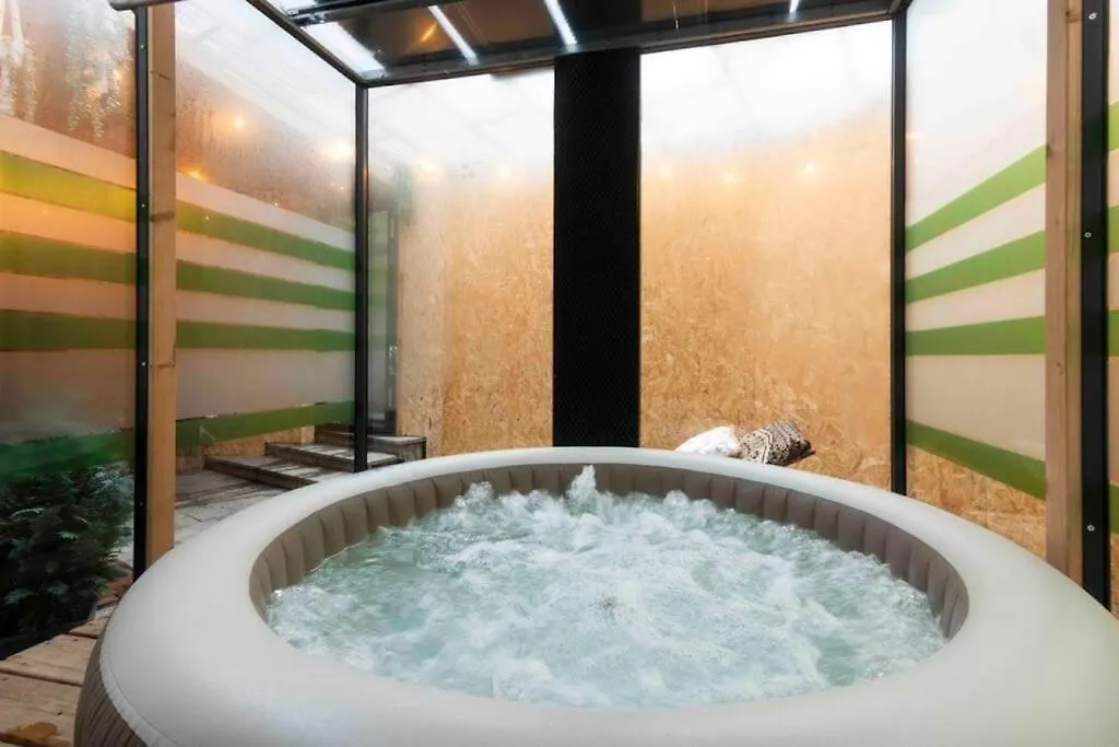 Miami Lovely Romantic Garden Apartment With Whirlpool Praha