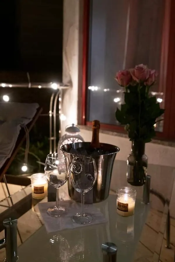 Miami Lovely Romantic Garden Apartment With Whirlpool Prague